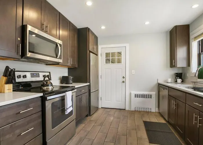 Апартаменты Lively 2br Near The And Park - Sheridan 1 *