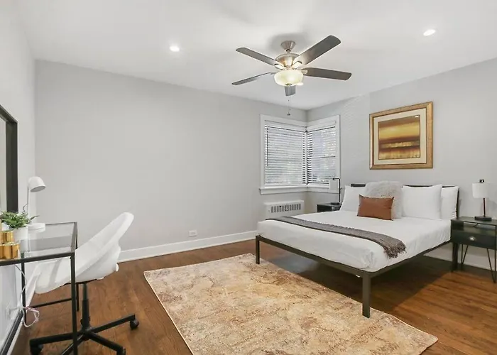 Lively 2br Near The And Park - Sheridan 1 Апартаменты *