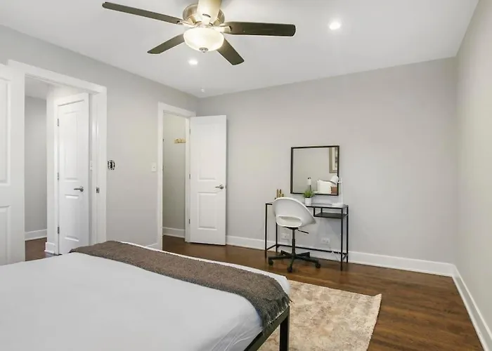 Lively 2br Near The And Park - Sheridan 1 Апартаменты